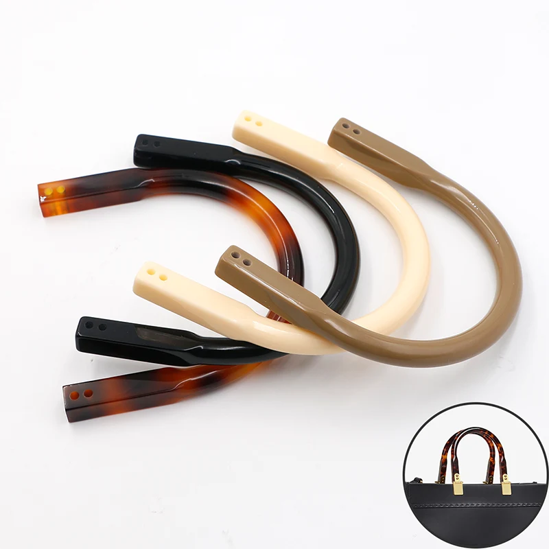 ¿Por qué el mango vintage de acetato de color carey es el acento perfecto para bolsos de primera calidad y accesorios de inspiración retro?