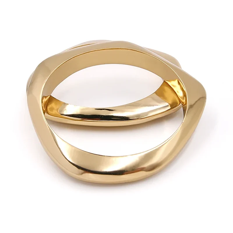 Brazalete de latón chapado en oro